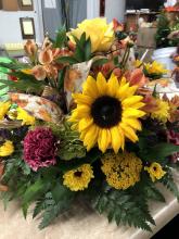 sunflower table arrangement