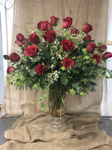 2 dozen Roses in upgraded vase